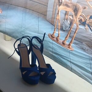 Maxx New York Strappy Blue Heels